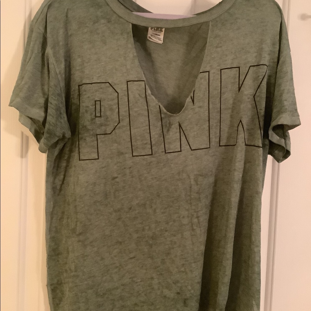 VS PINK olive deep cut tee